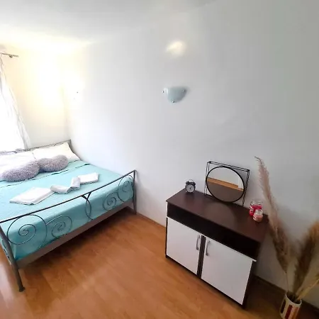 Apartment Three Roads Baska Voda